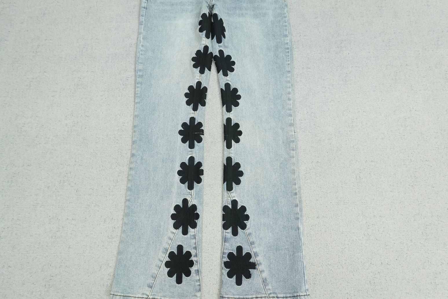 L - JEANS