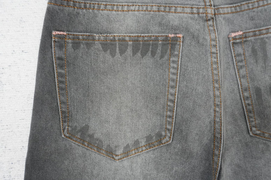 A - JEANS