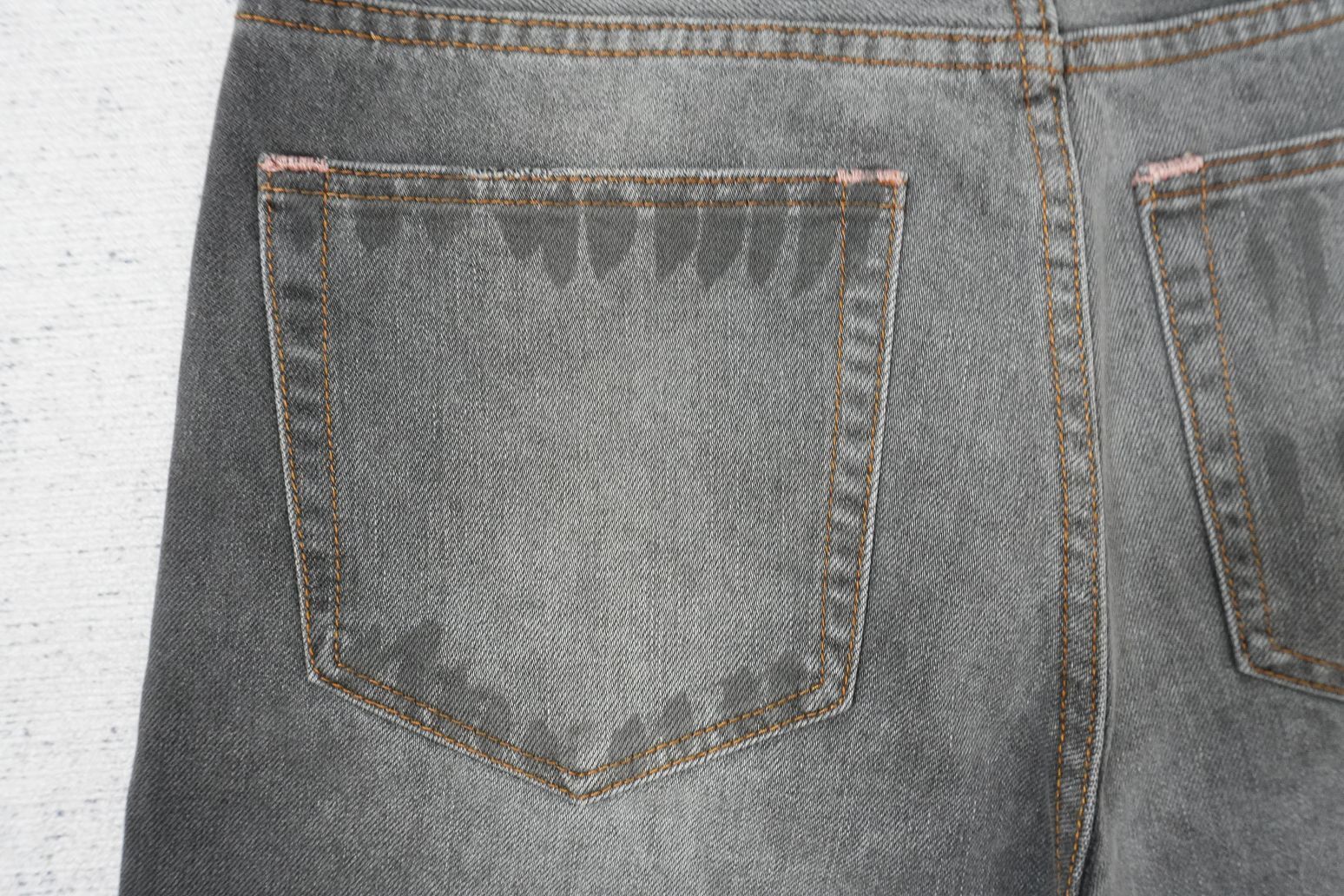 A - JEANS