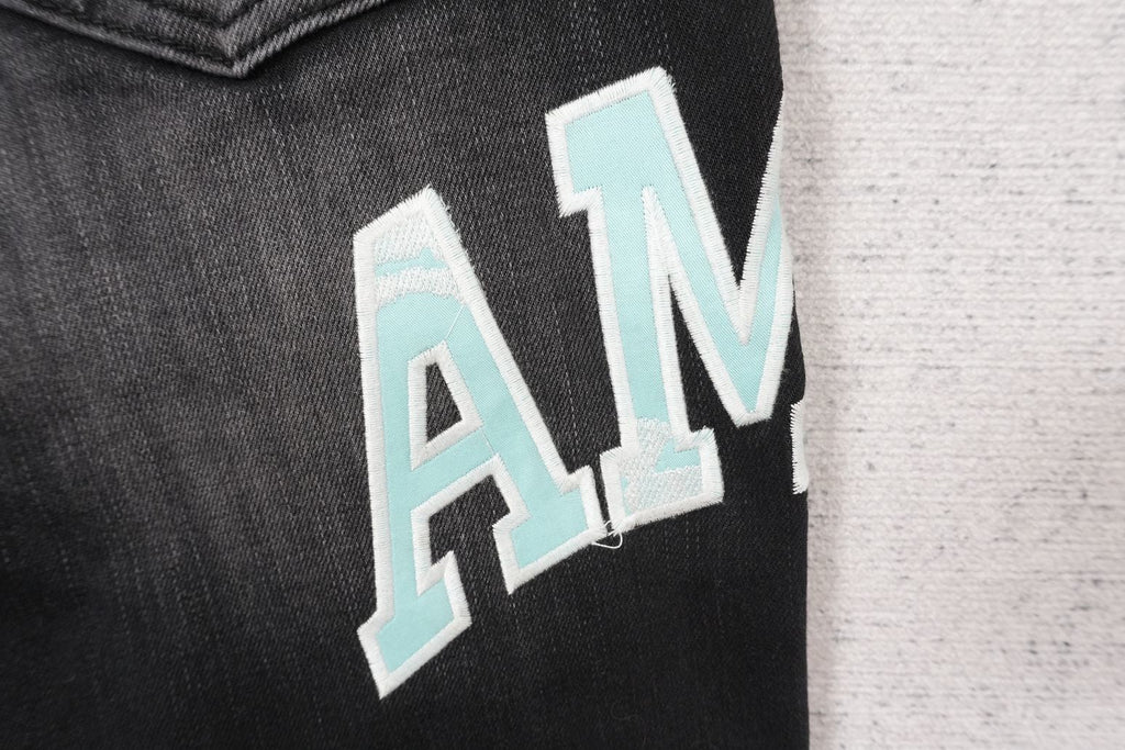 A - JEANS
