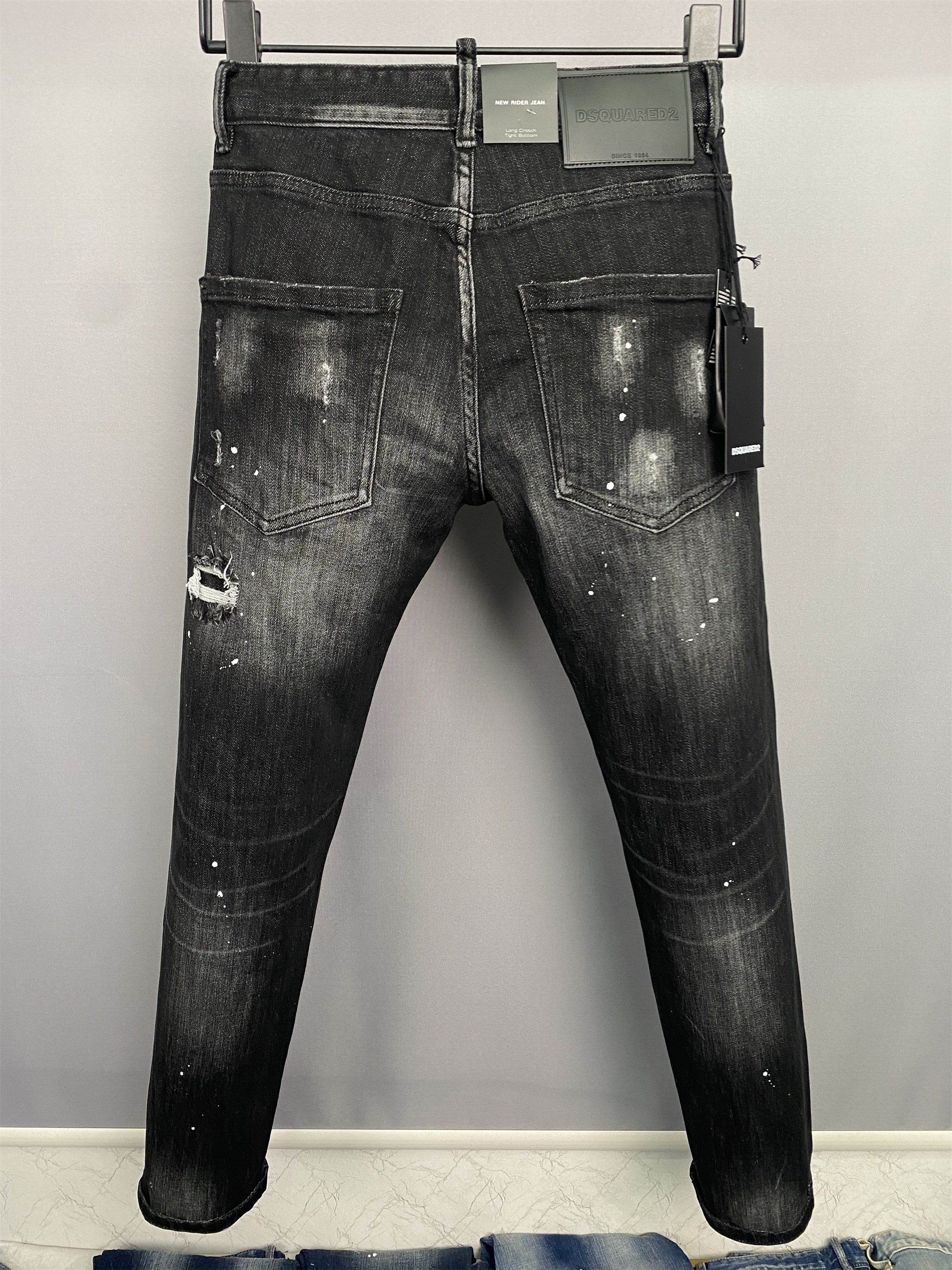 D - JEANS