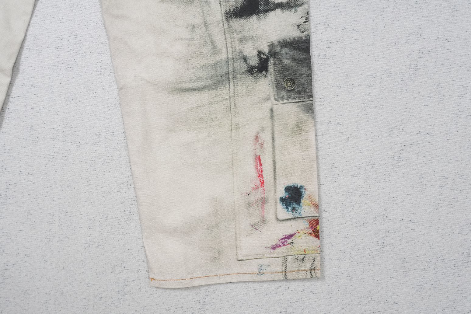 A - JEANS