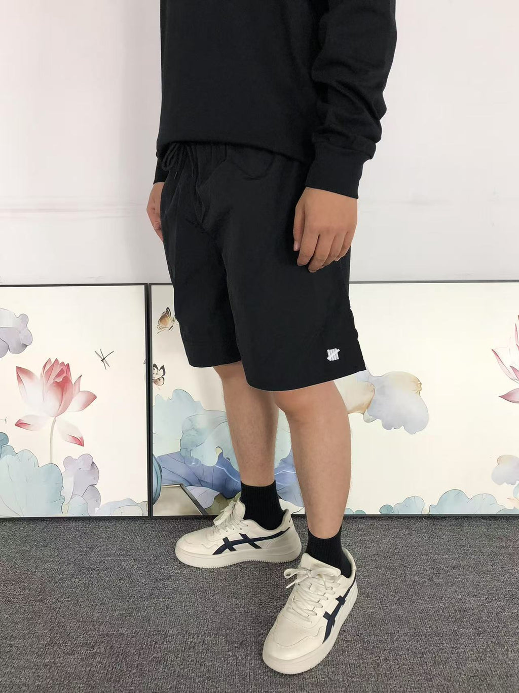 U - SHORTS