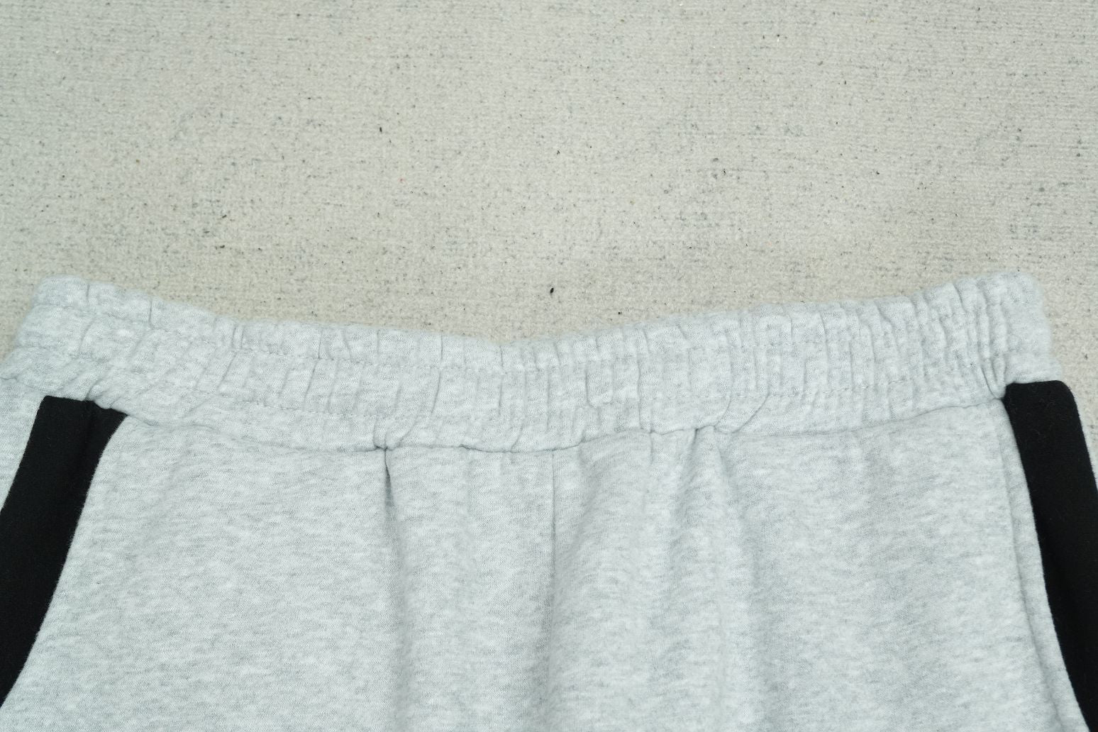 M - SWEATPANTS