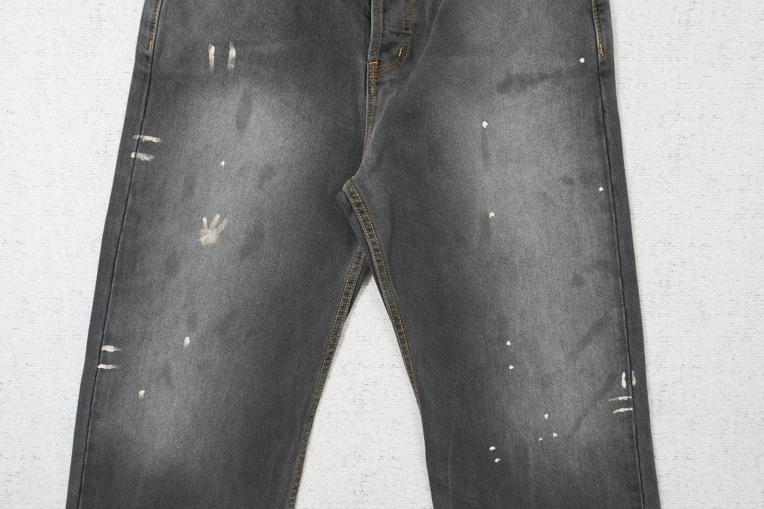 A - JEANS