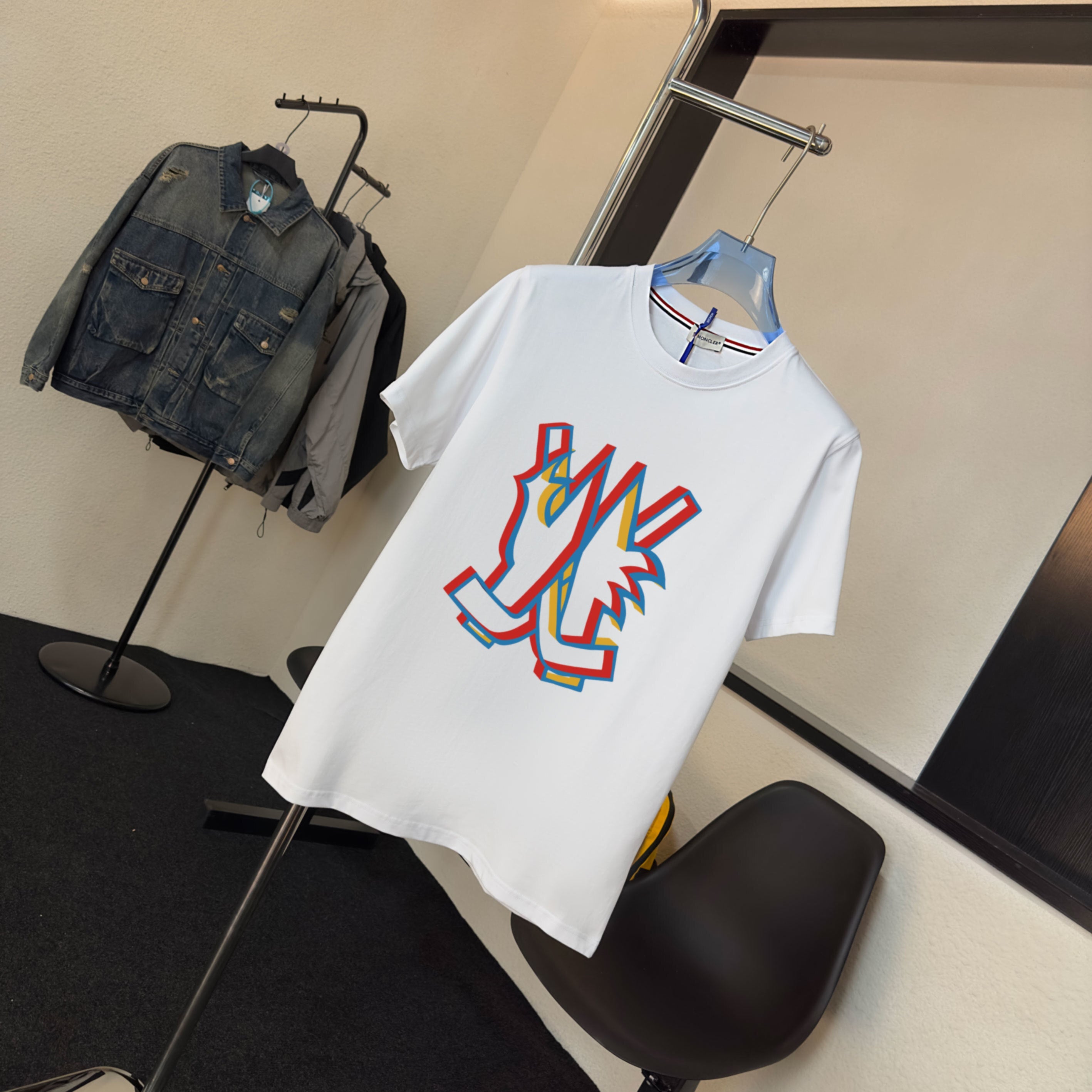 M - TSHIRT