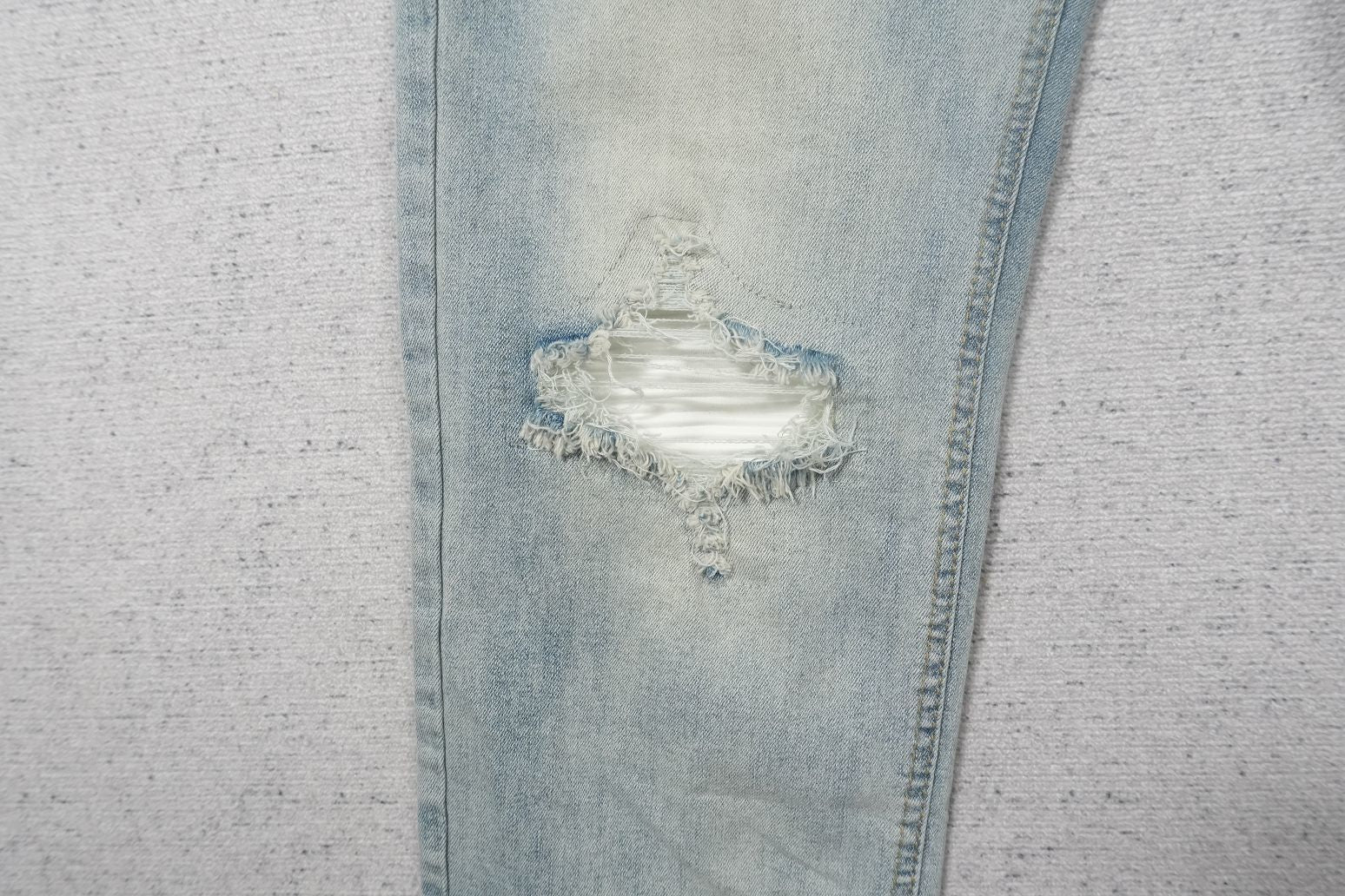 A - JEANS