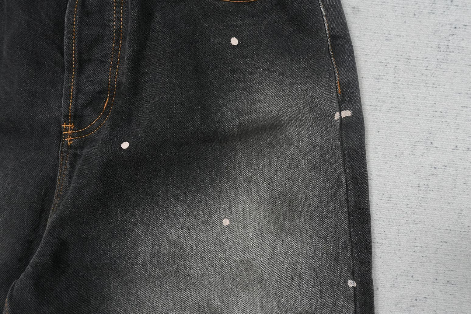 A - JEANS
