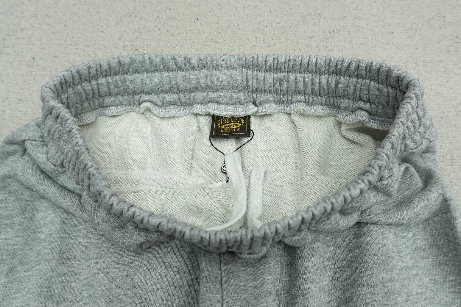 C - SWEATPANTS