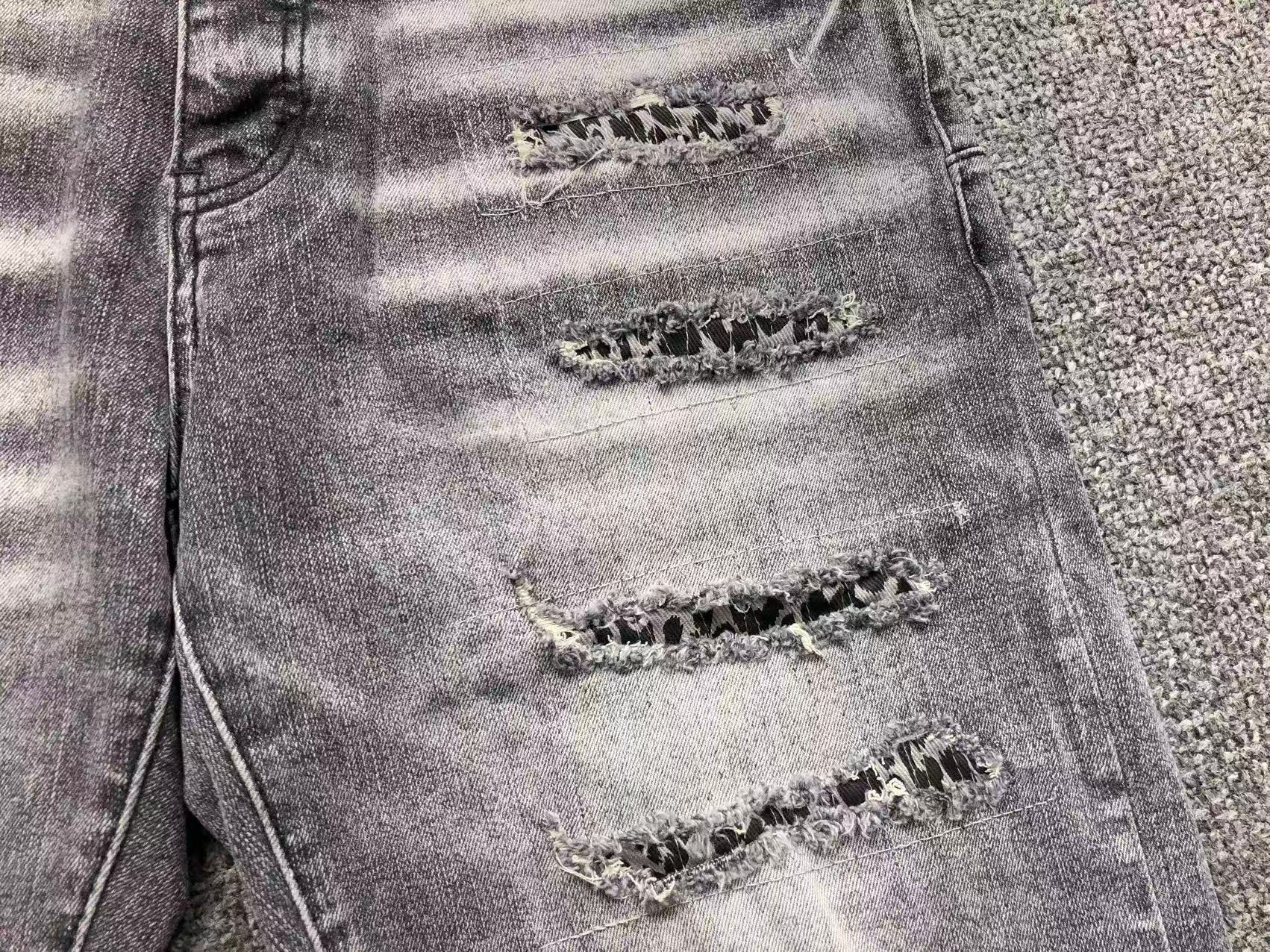 P - SHORTS