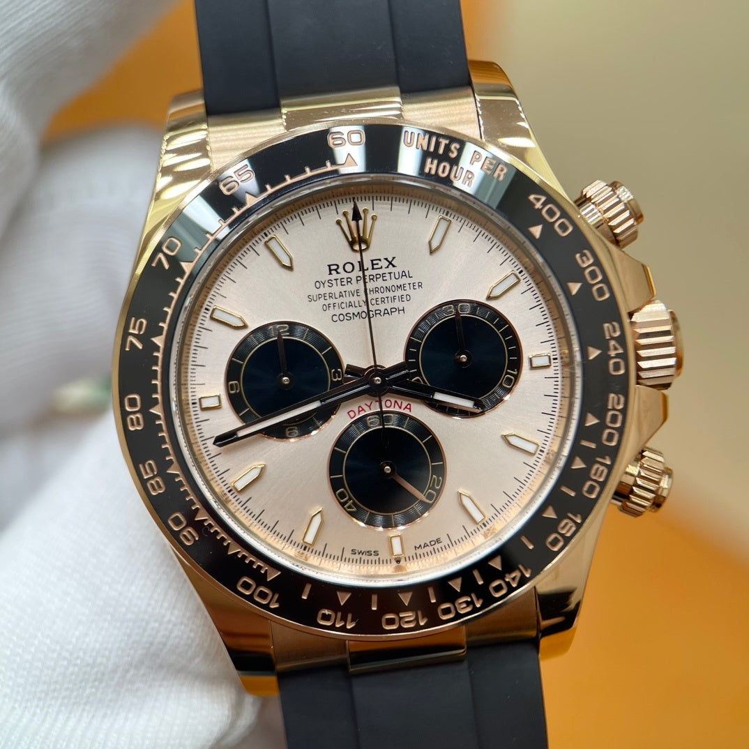 M - Watch