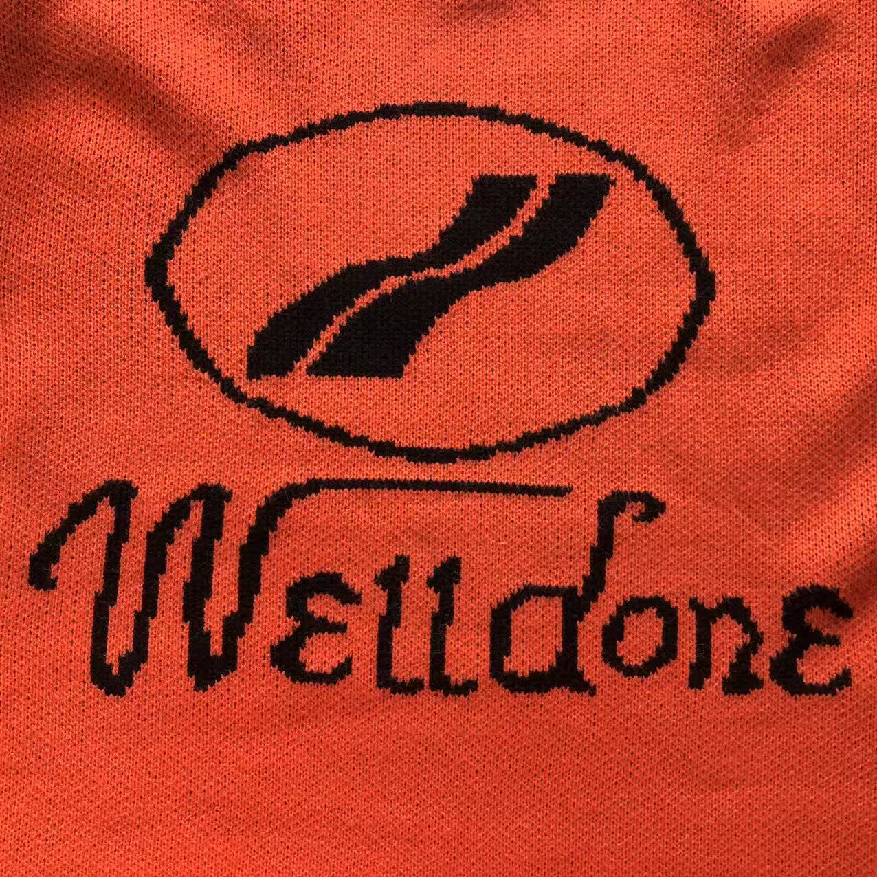 W - SWEATER