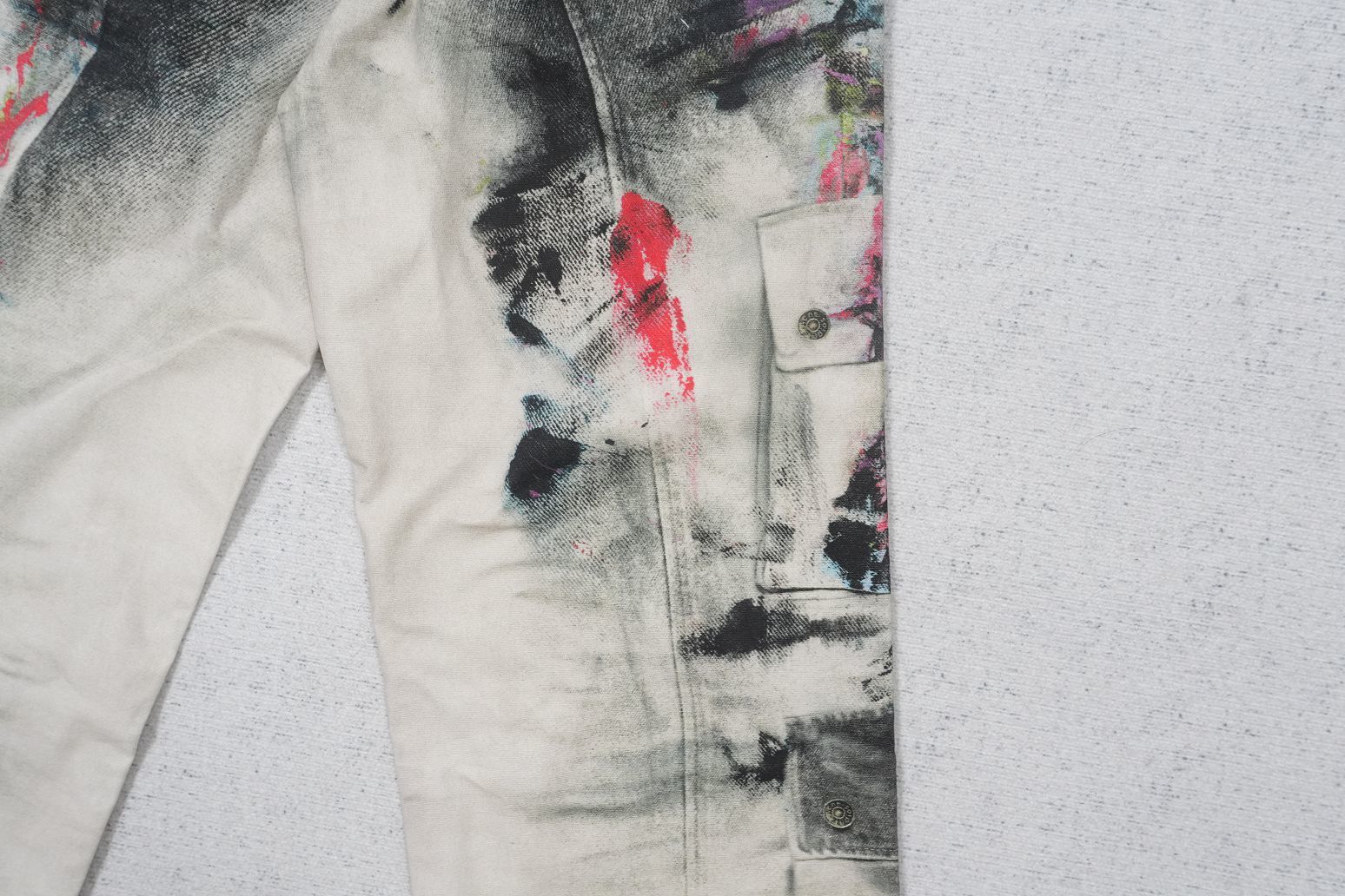 A - JEANS