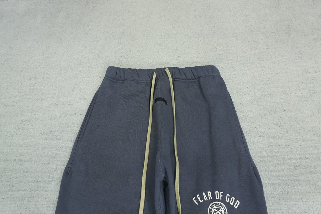 F - SWEATPANTS