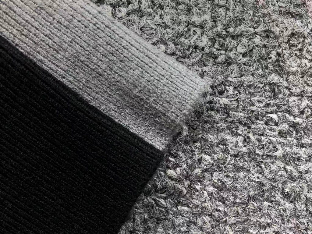 L - SWEATER