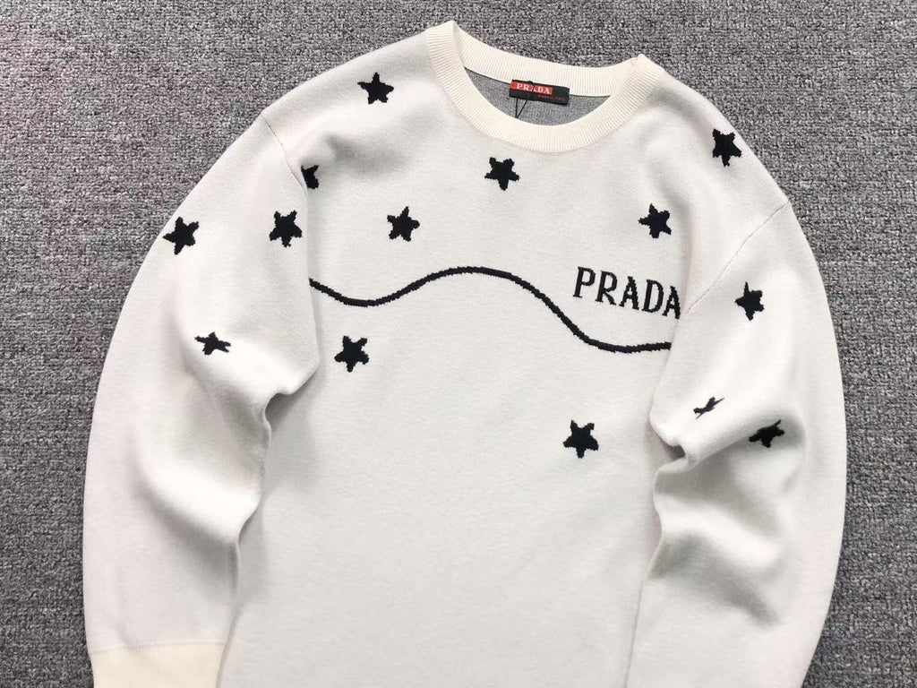 P - SWEATER