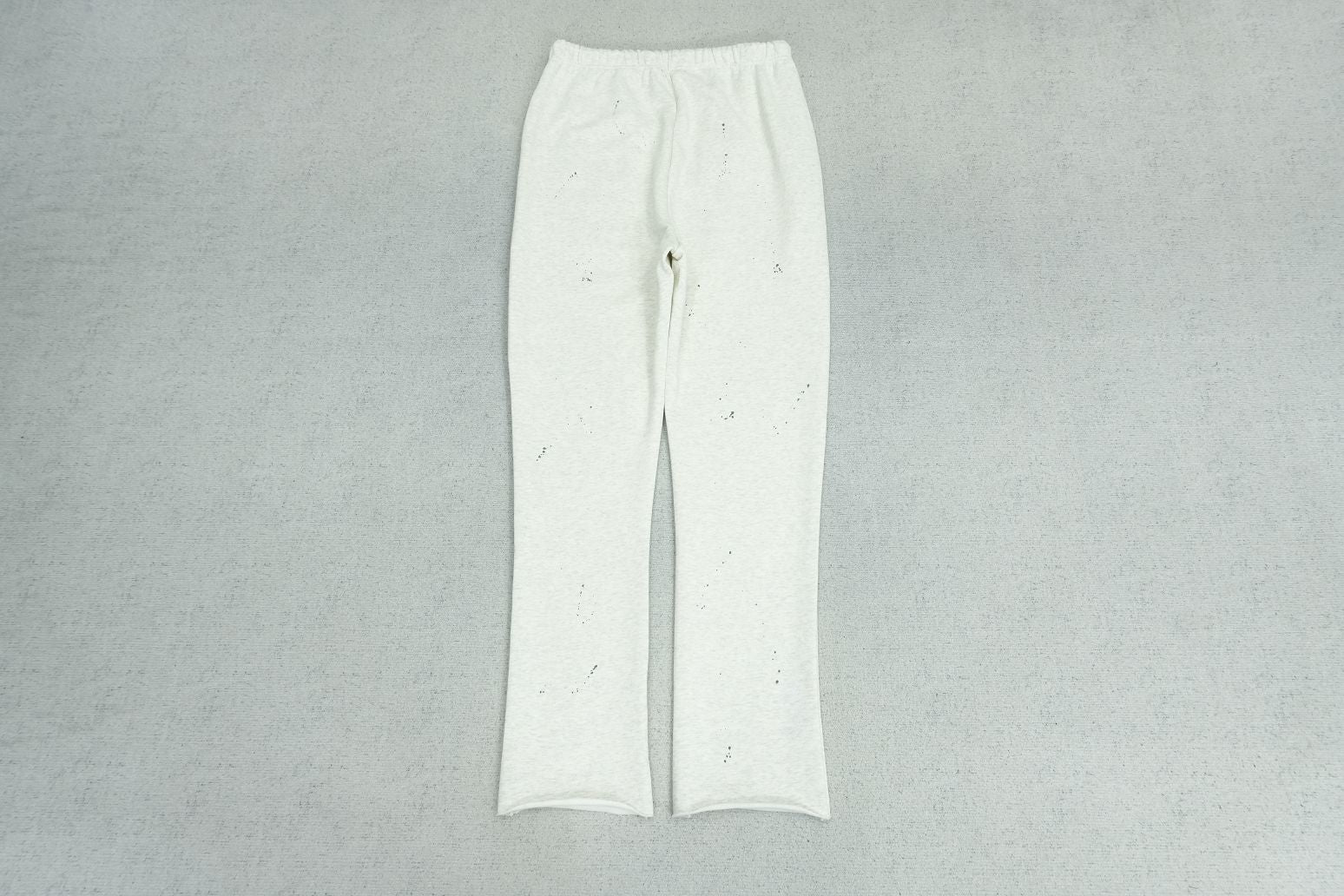 F - SWEATPANTS