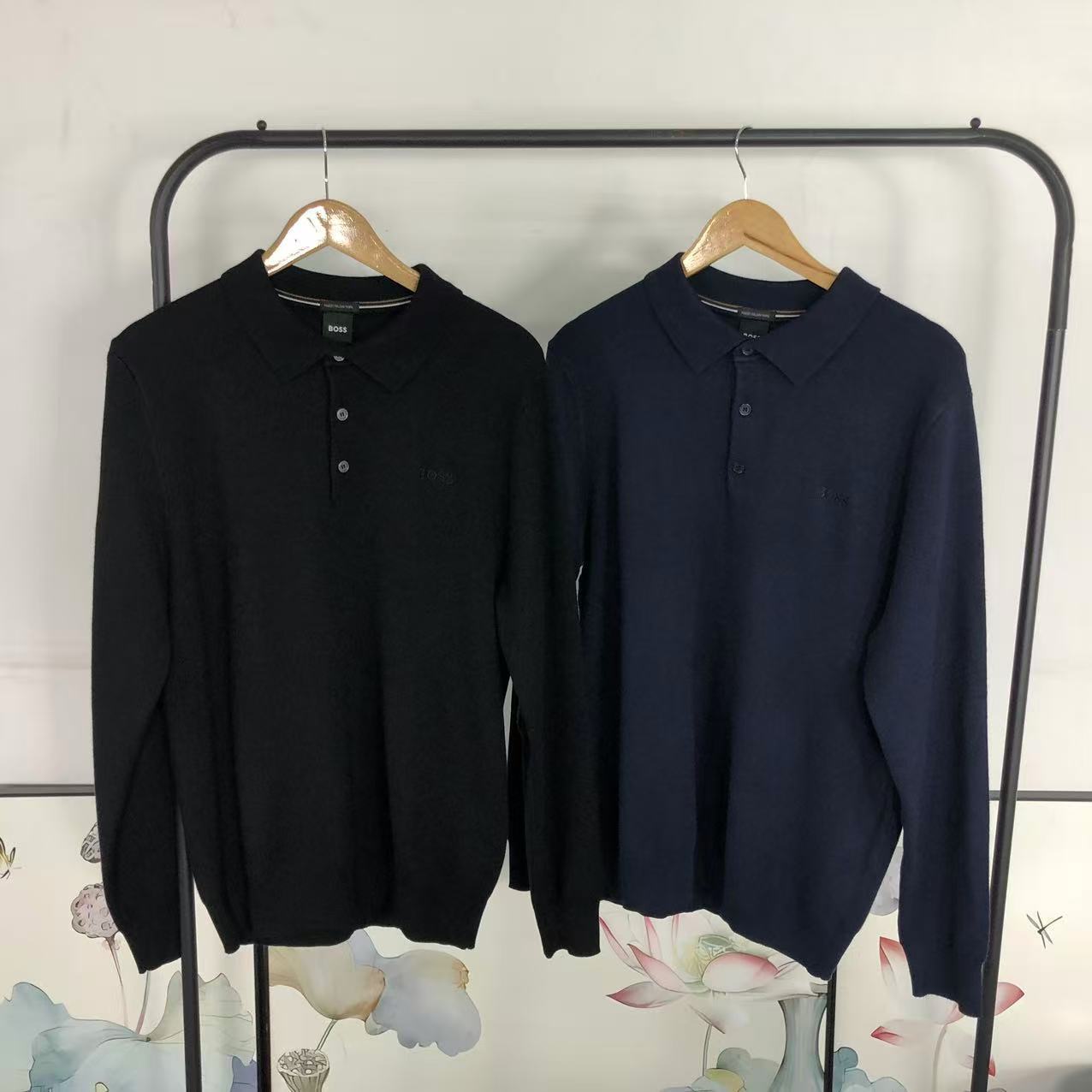 H - SWEATER