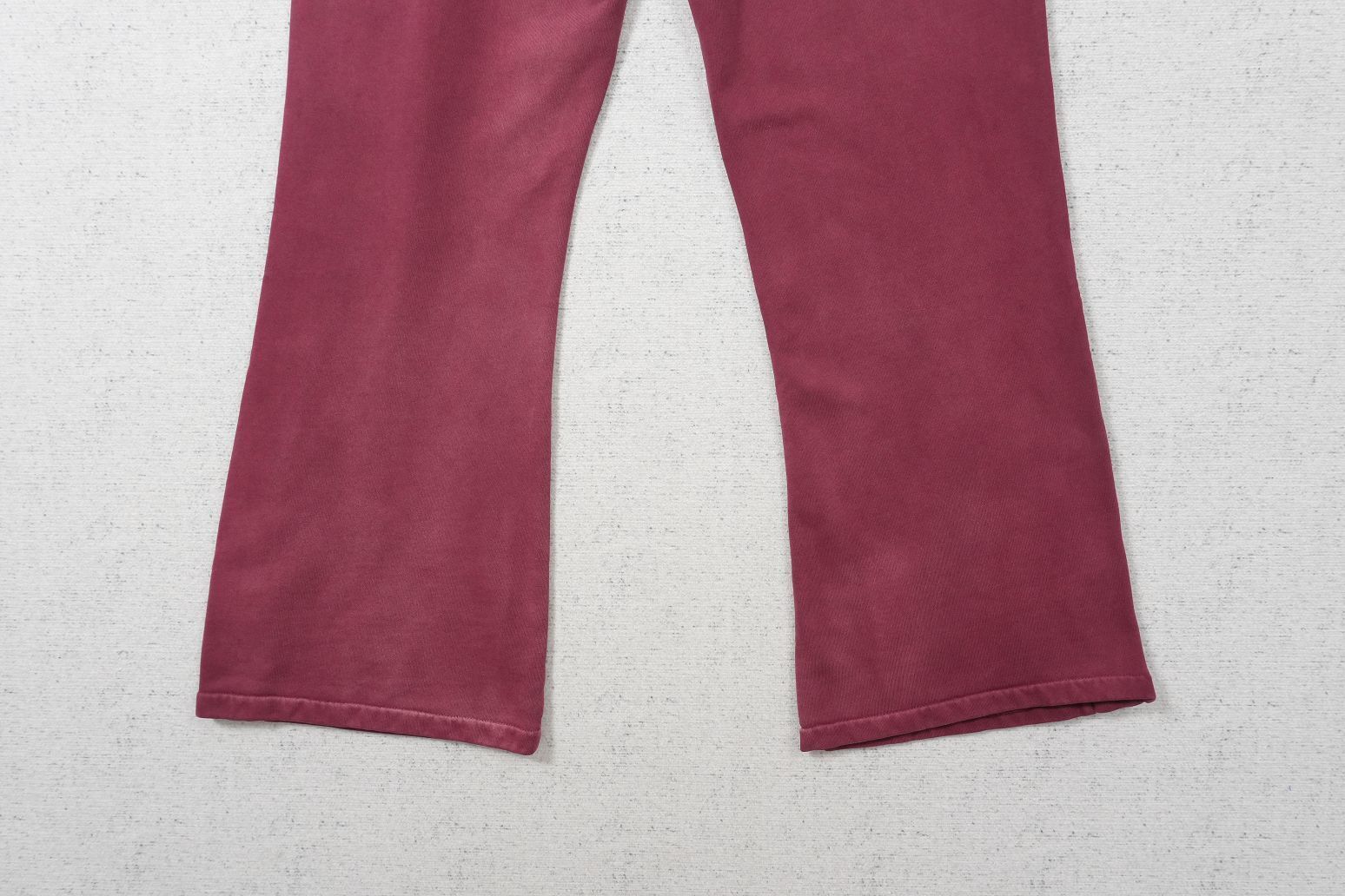 H - SWEATPANTS