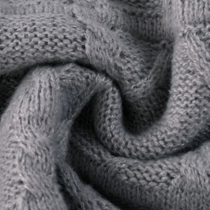 D - SWEATER