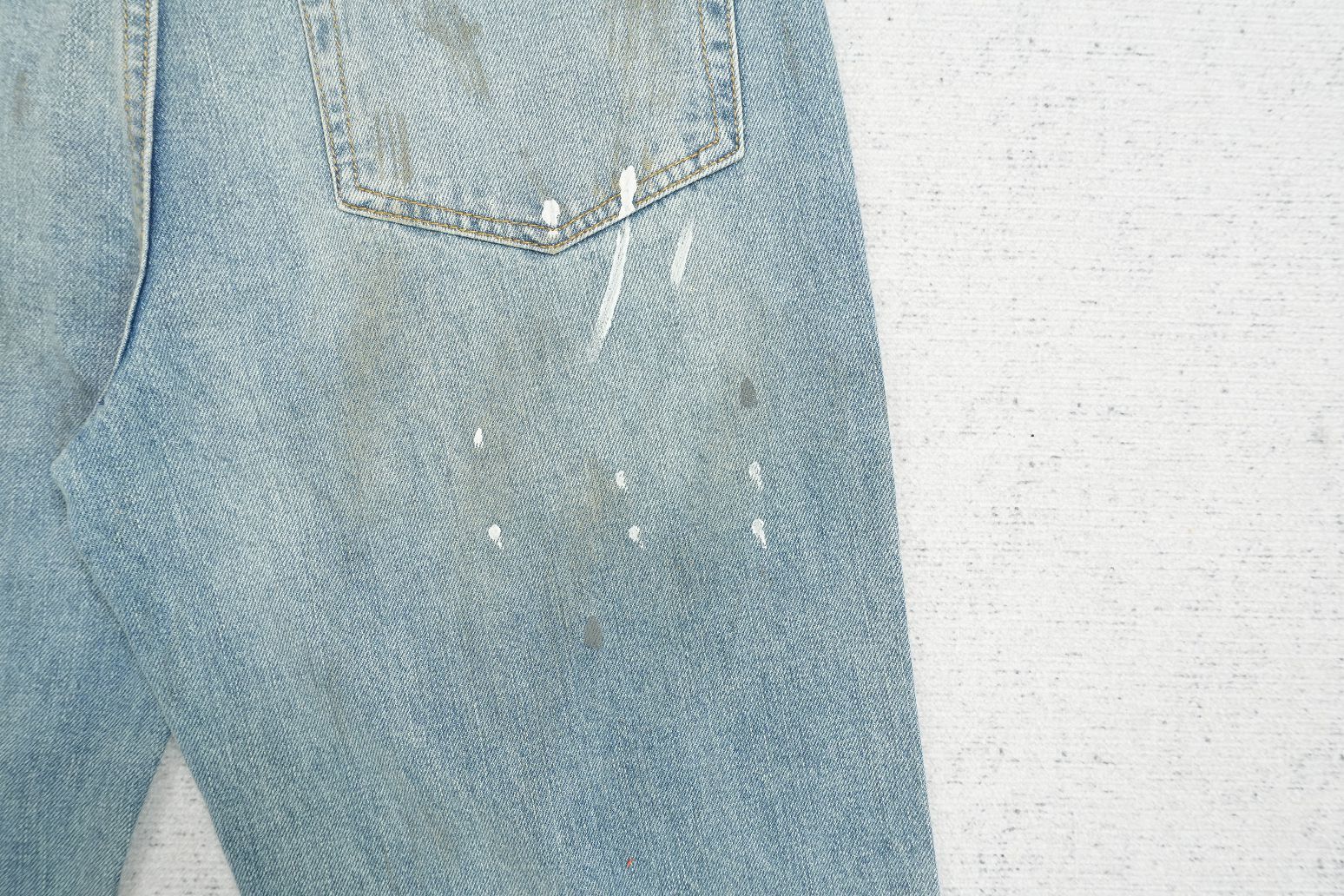 A - JEANS