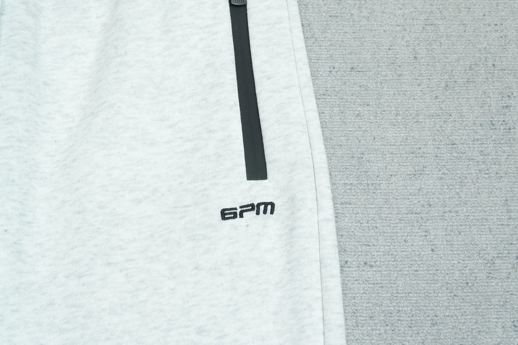S - SWEATPANTS