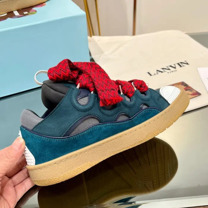 L - SNEAKERS
