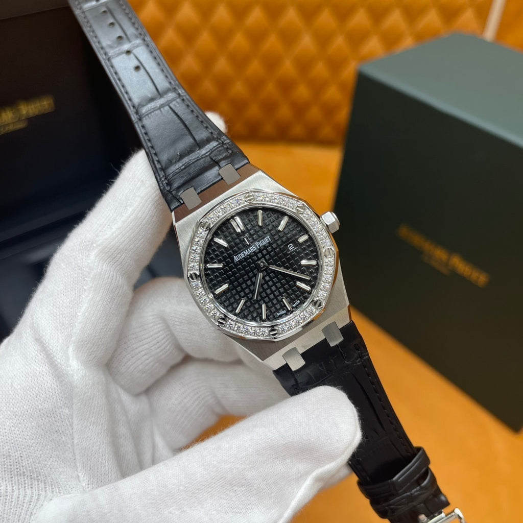 P - Watch