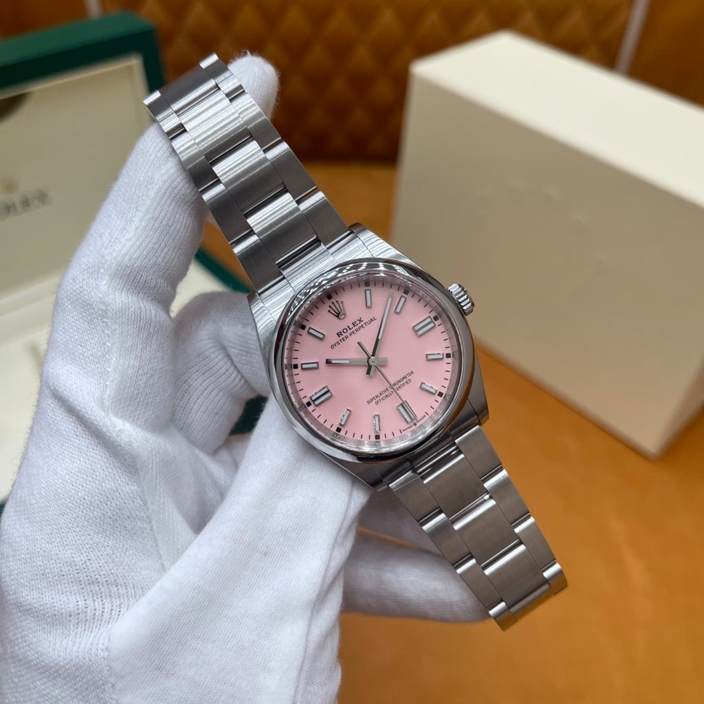 M - Watch