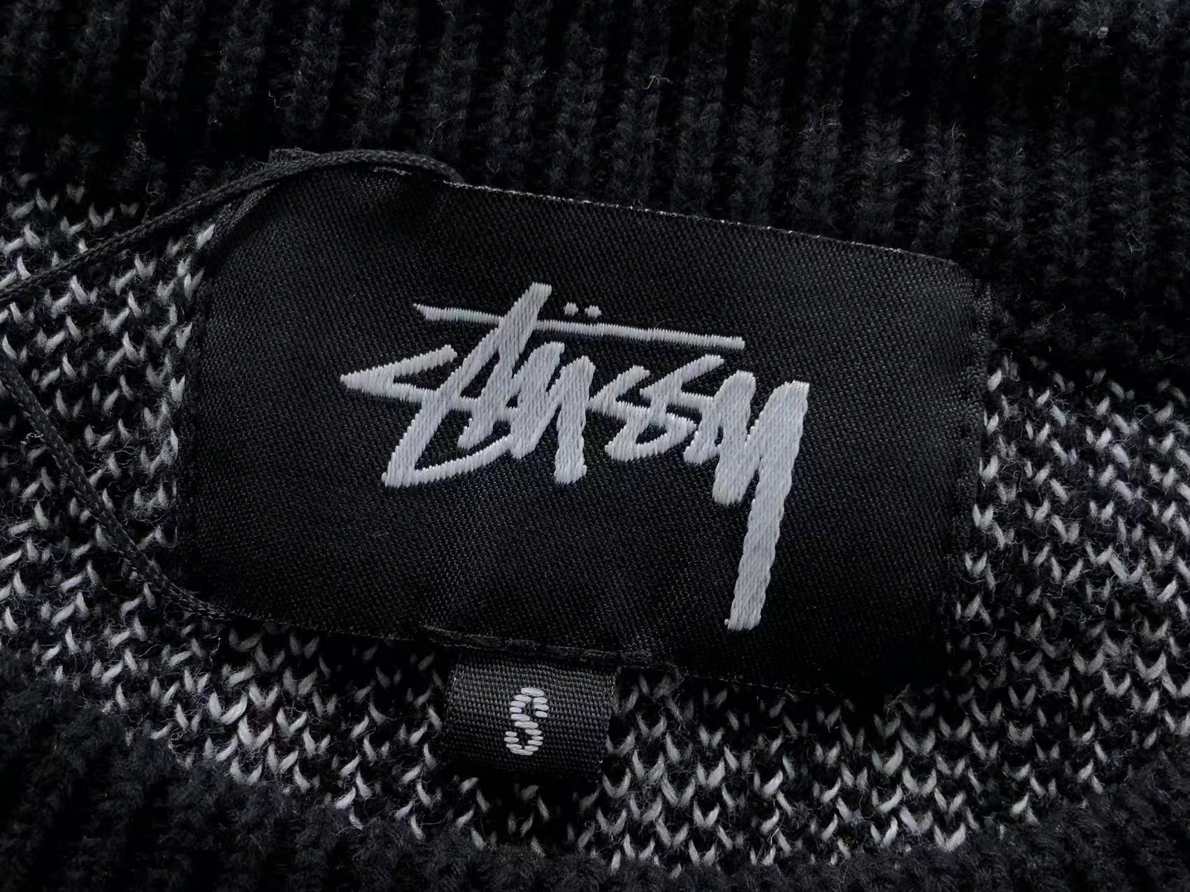 S - SWEATER