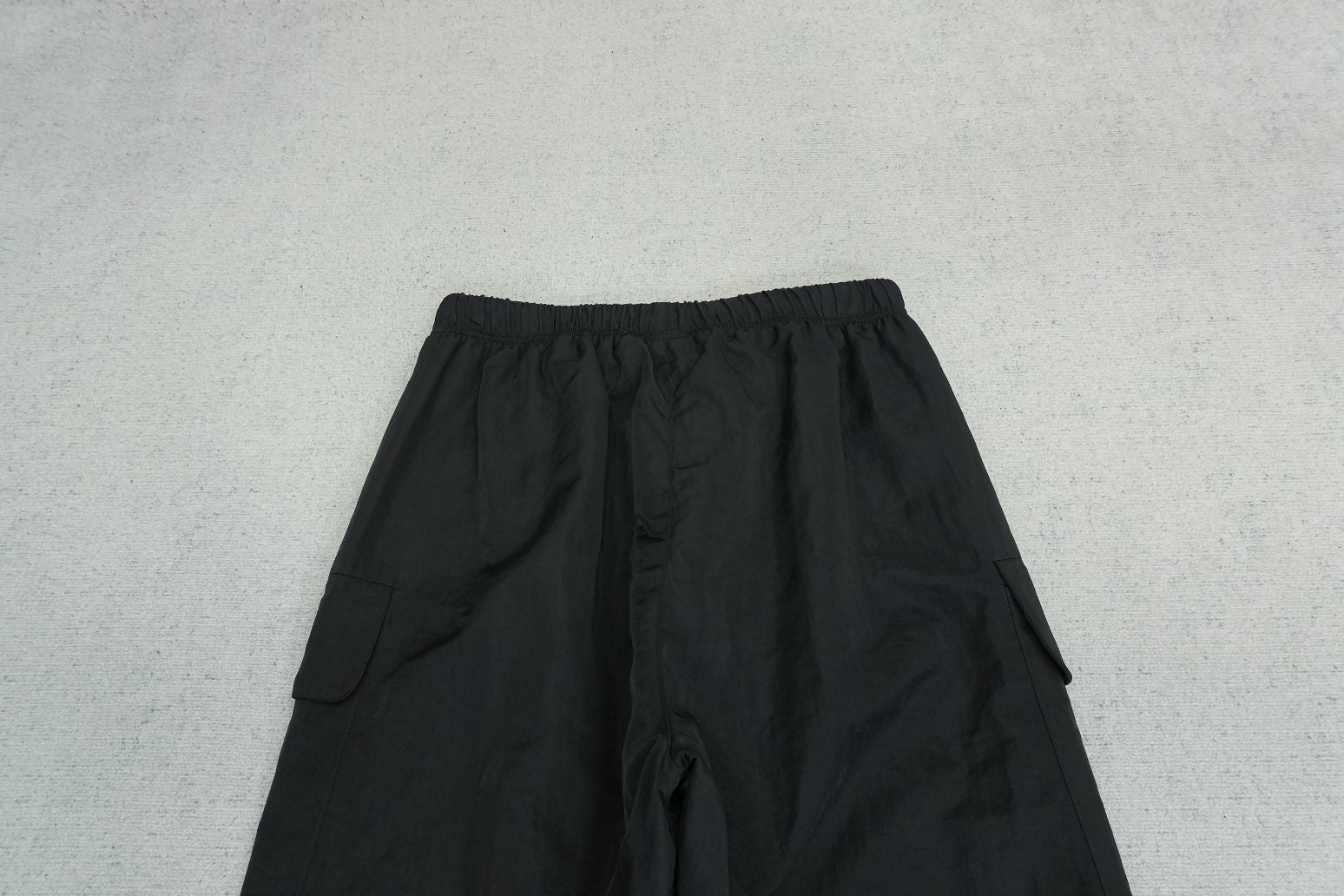 F - SWEATPANTS