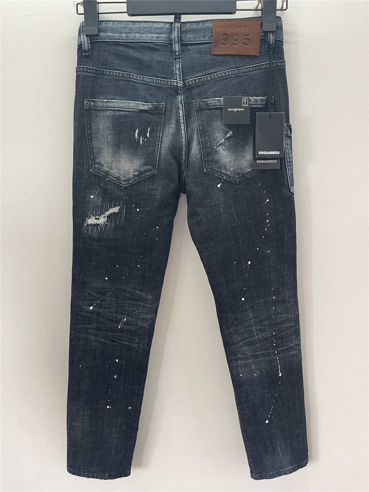 D - JEANS