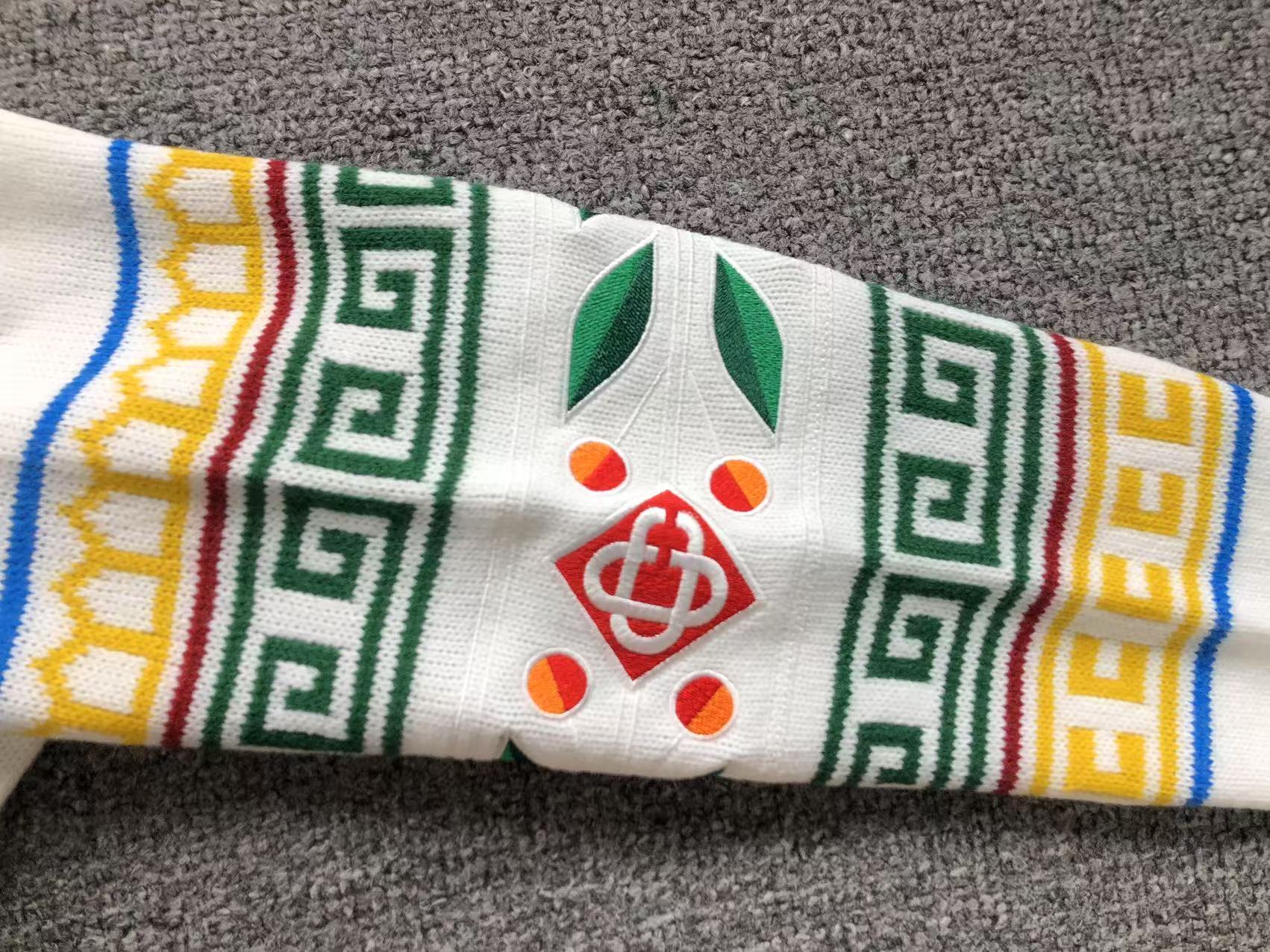 C - SWEATER