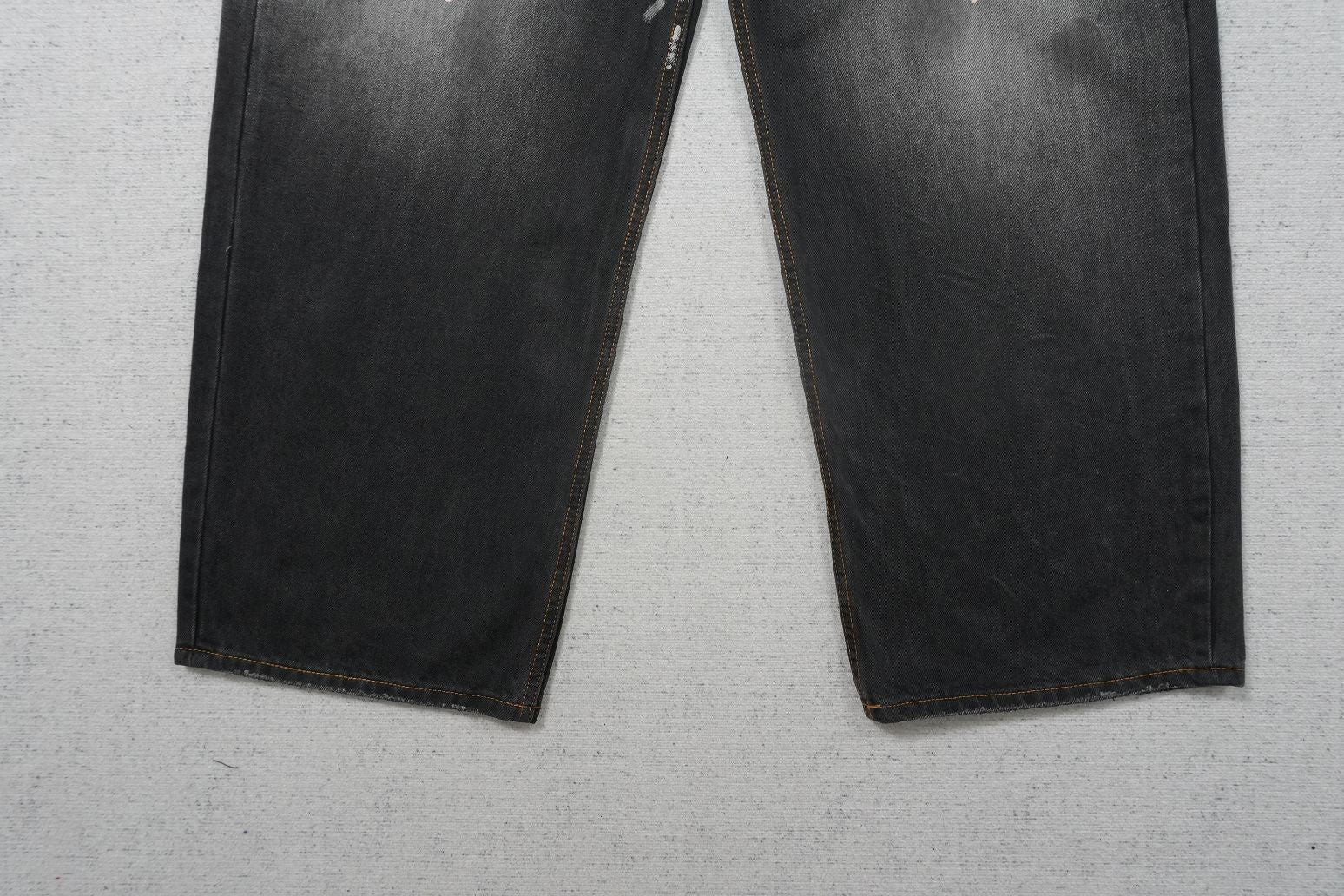A - JEANS