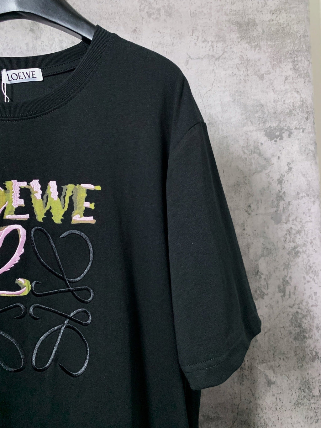 L - TSHIRT