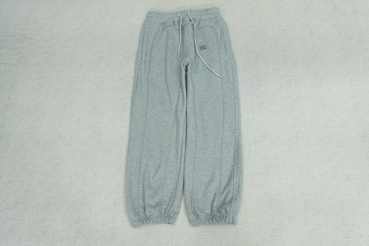 K - SWEATPANTS