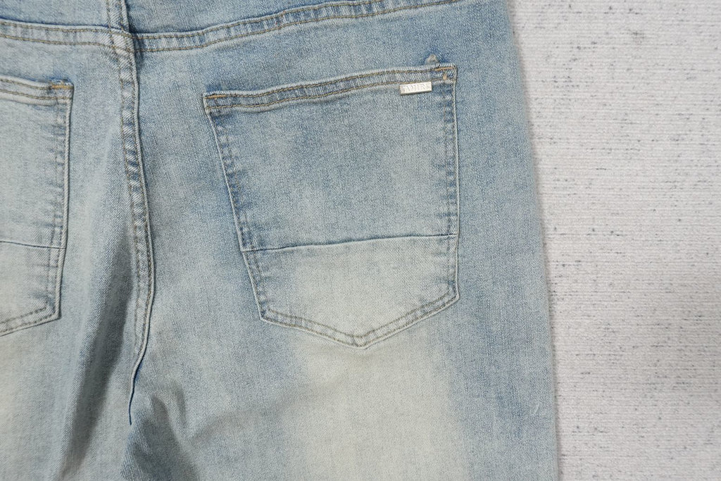 A - JEANS