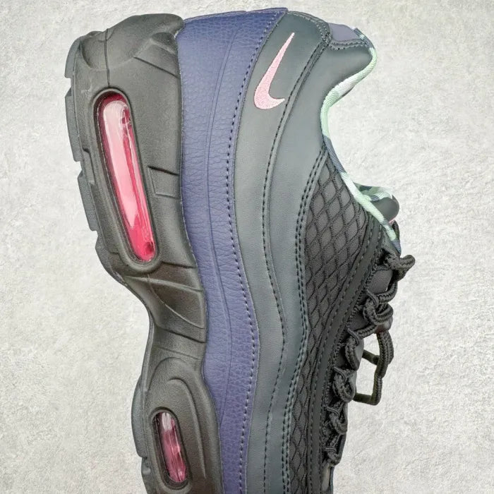 C - SNEAKERS