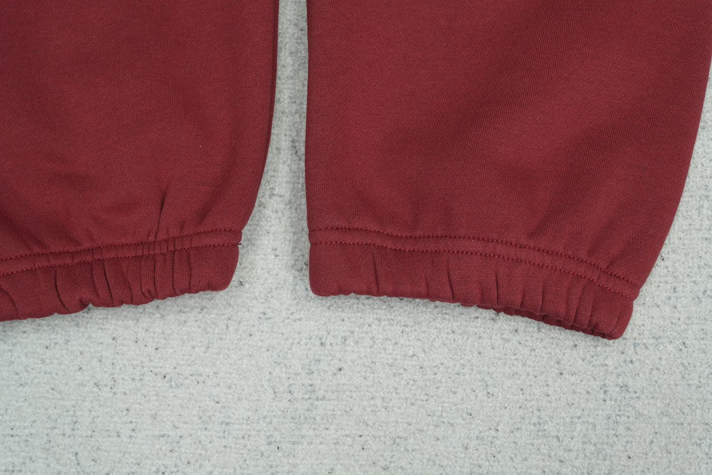 F - SWEATPANTS