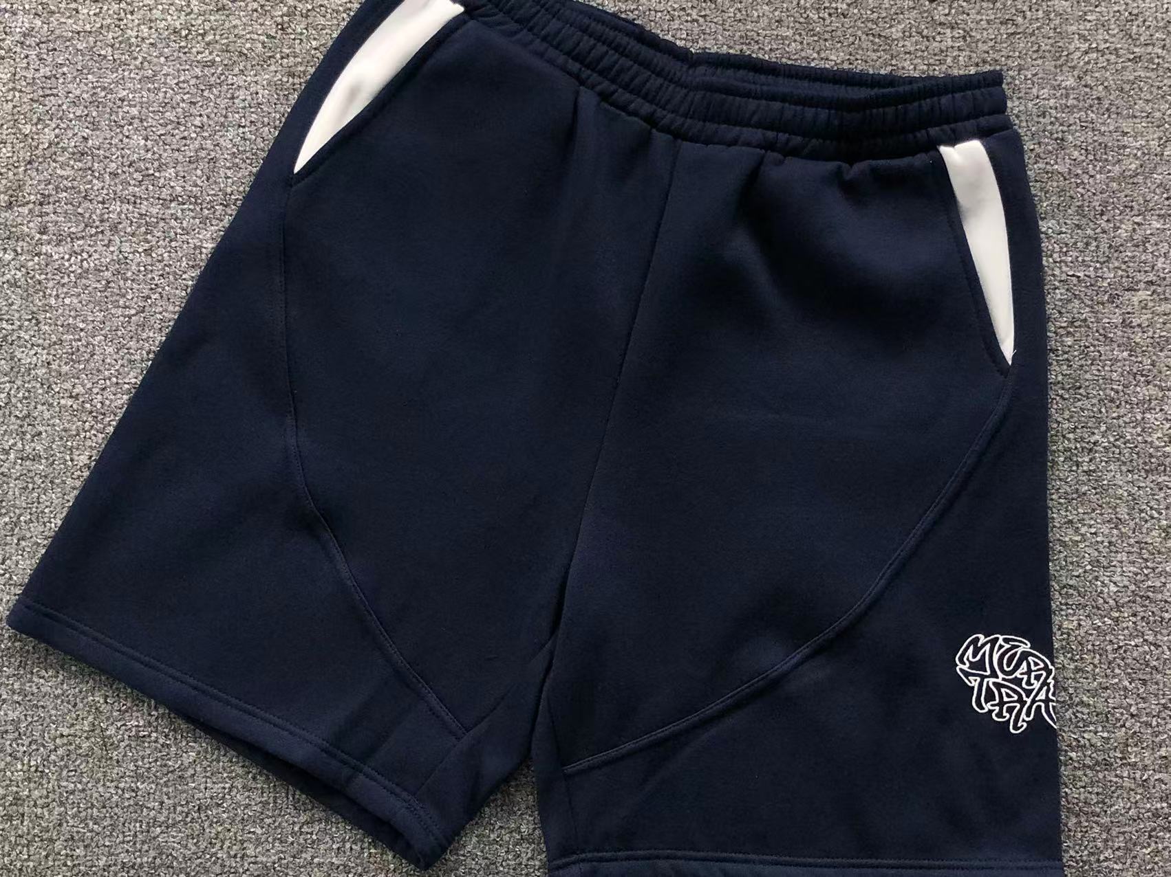 M - SHORTS