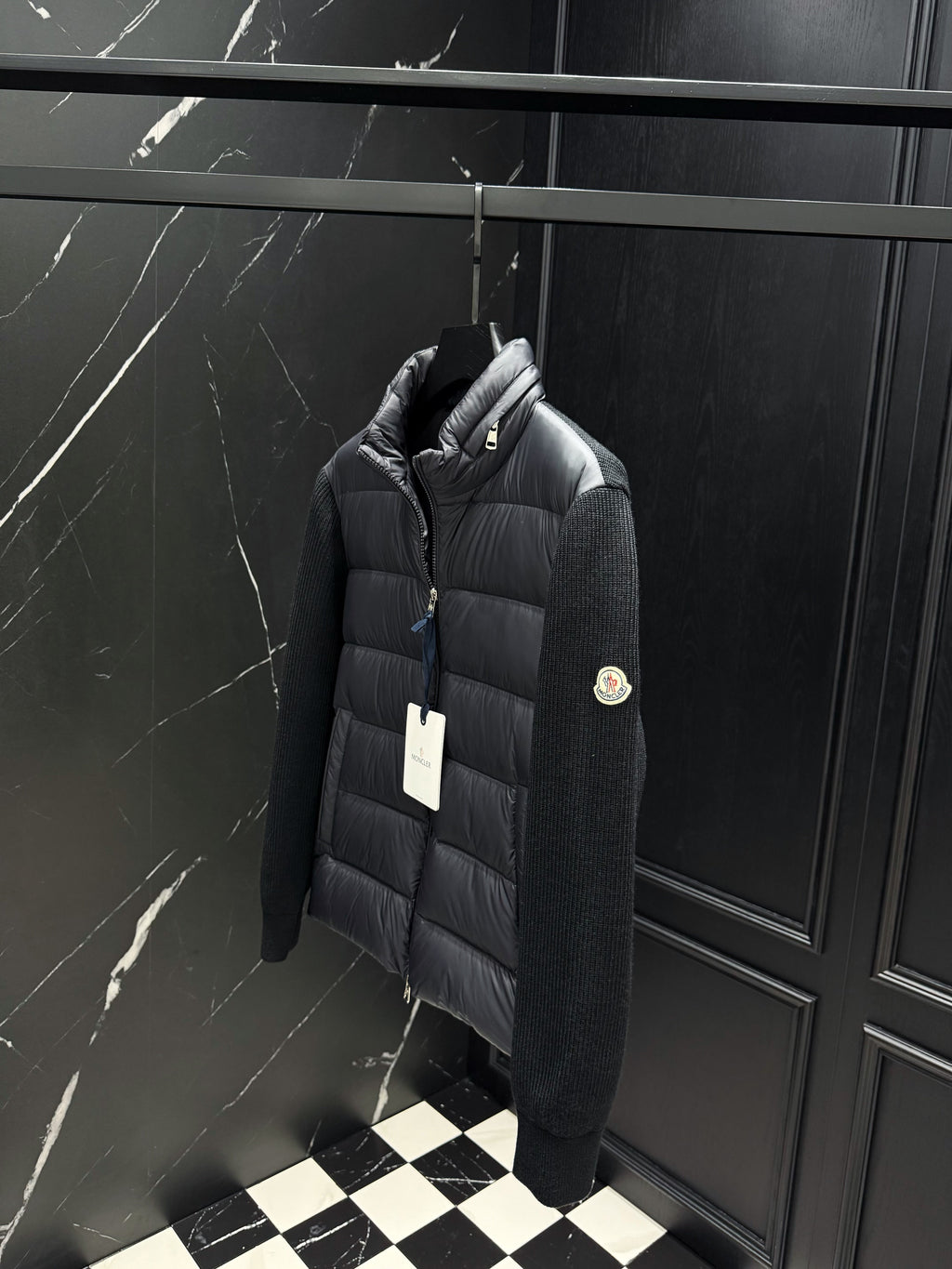 V - CARDIGAN