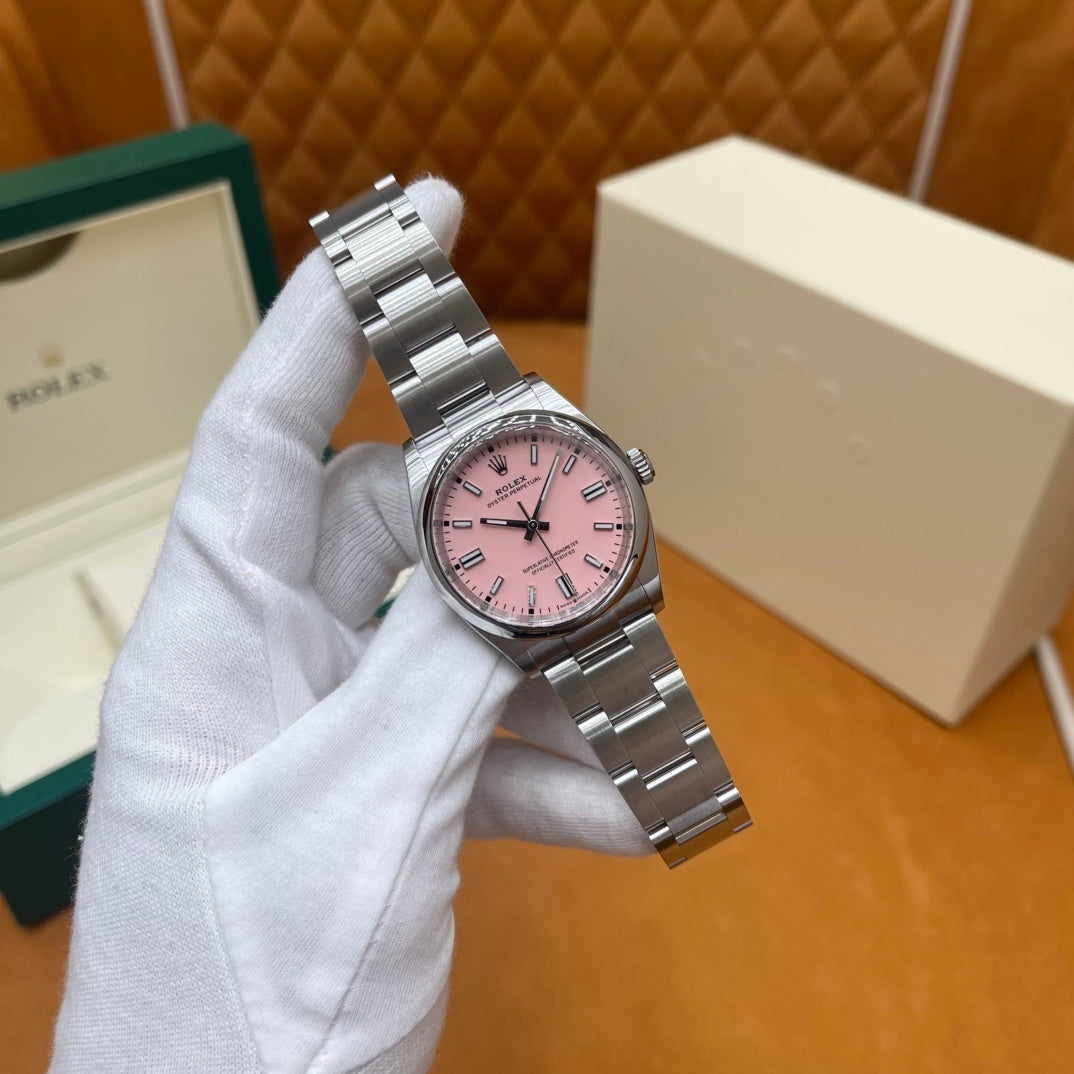 M - Watch