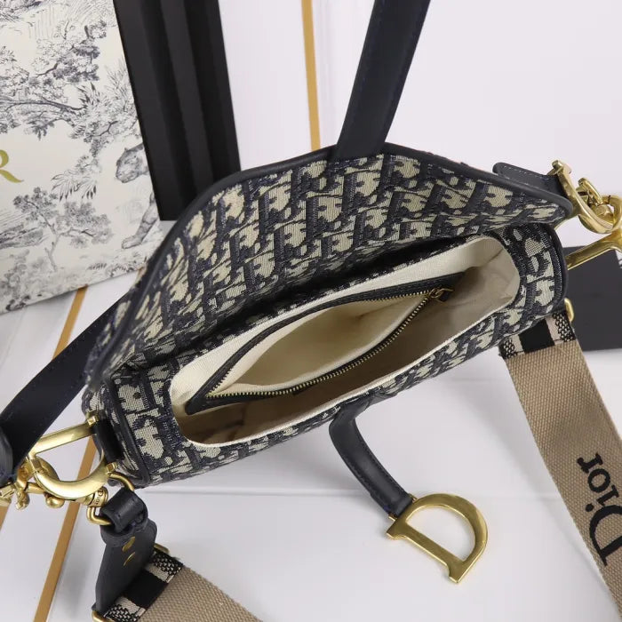 D - TASCHE
