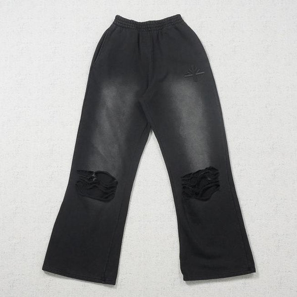 V - SWEATPANTS