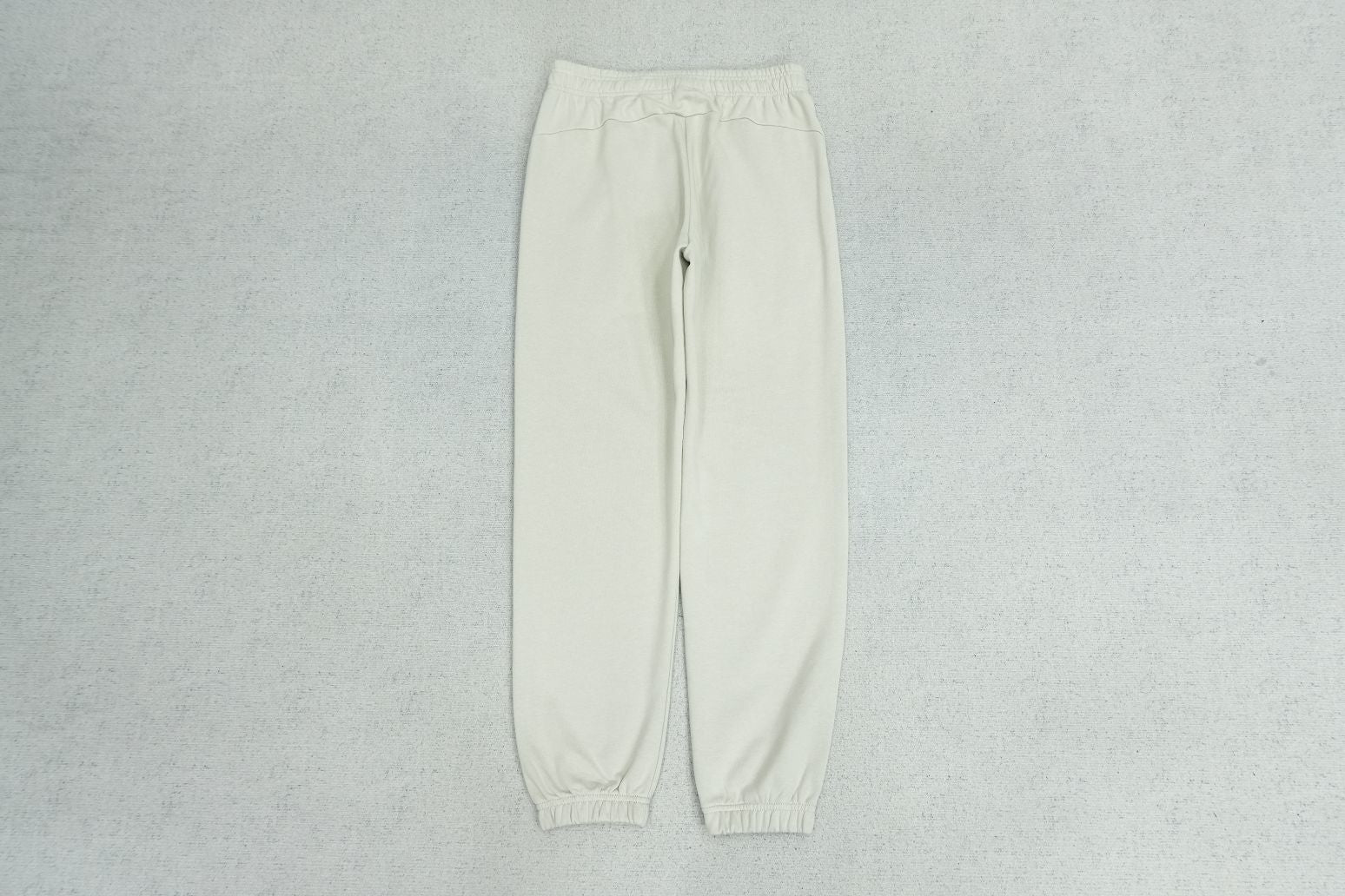 C - SWEATPANTS