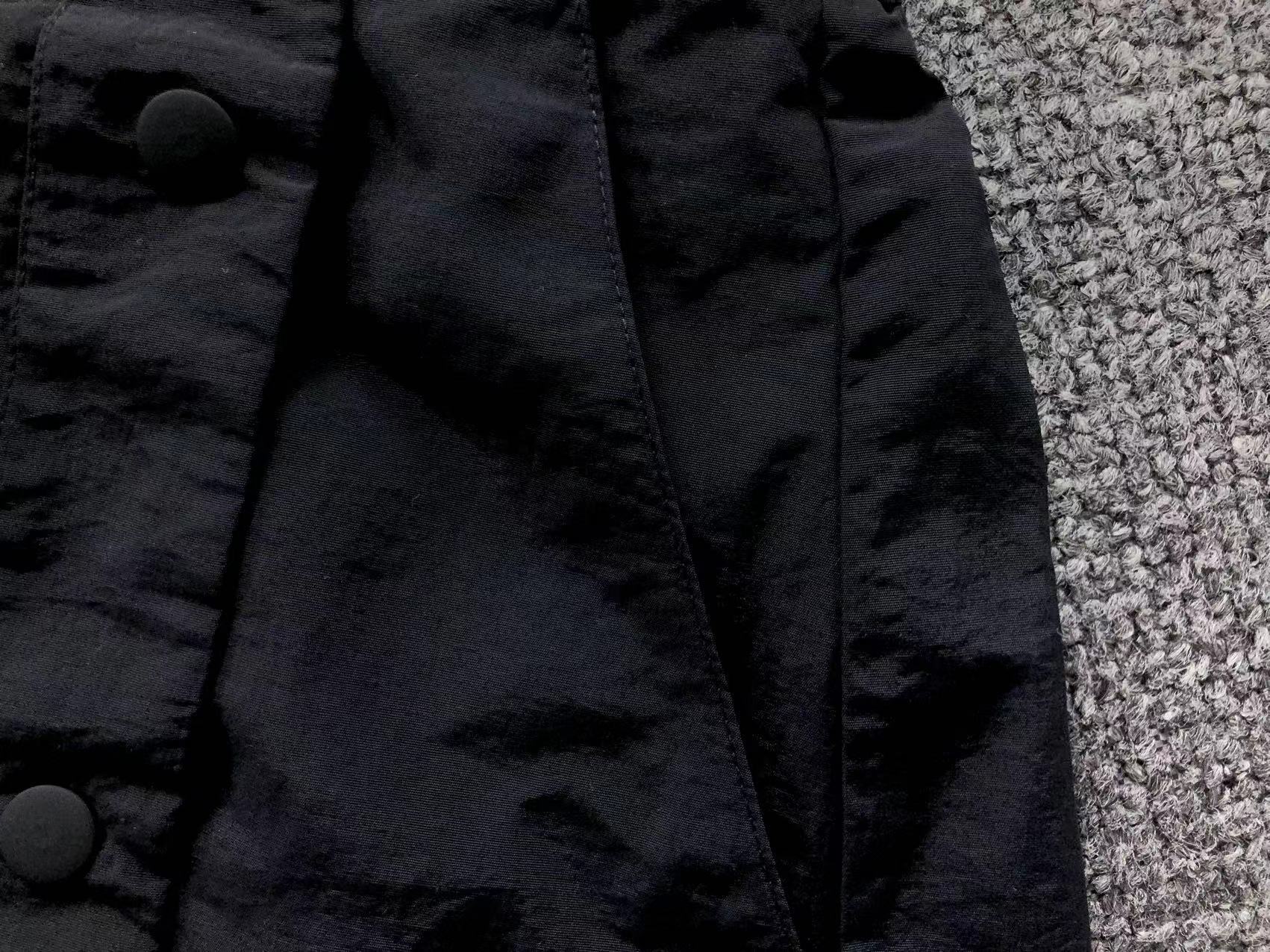 N - SHORTS
