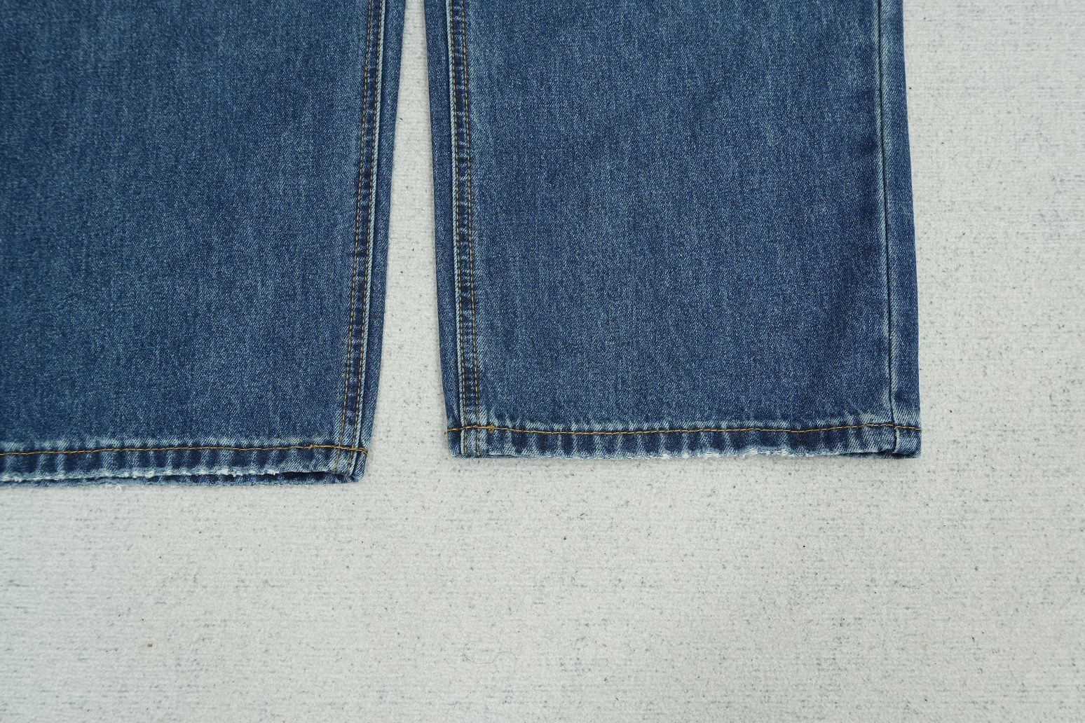 D - JEANS