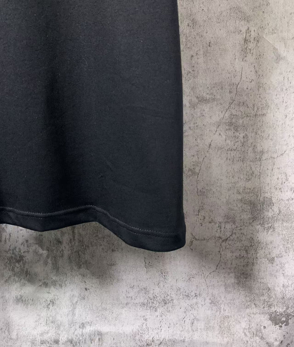 L - TSHIRT