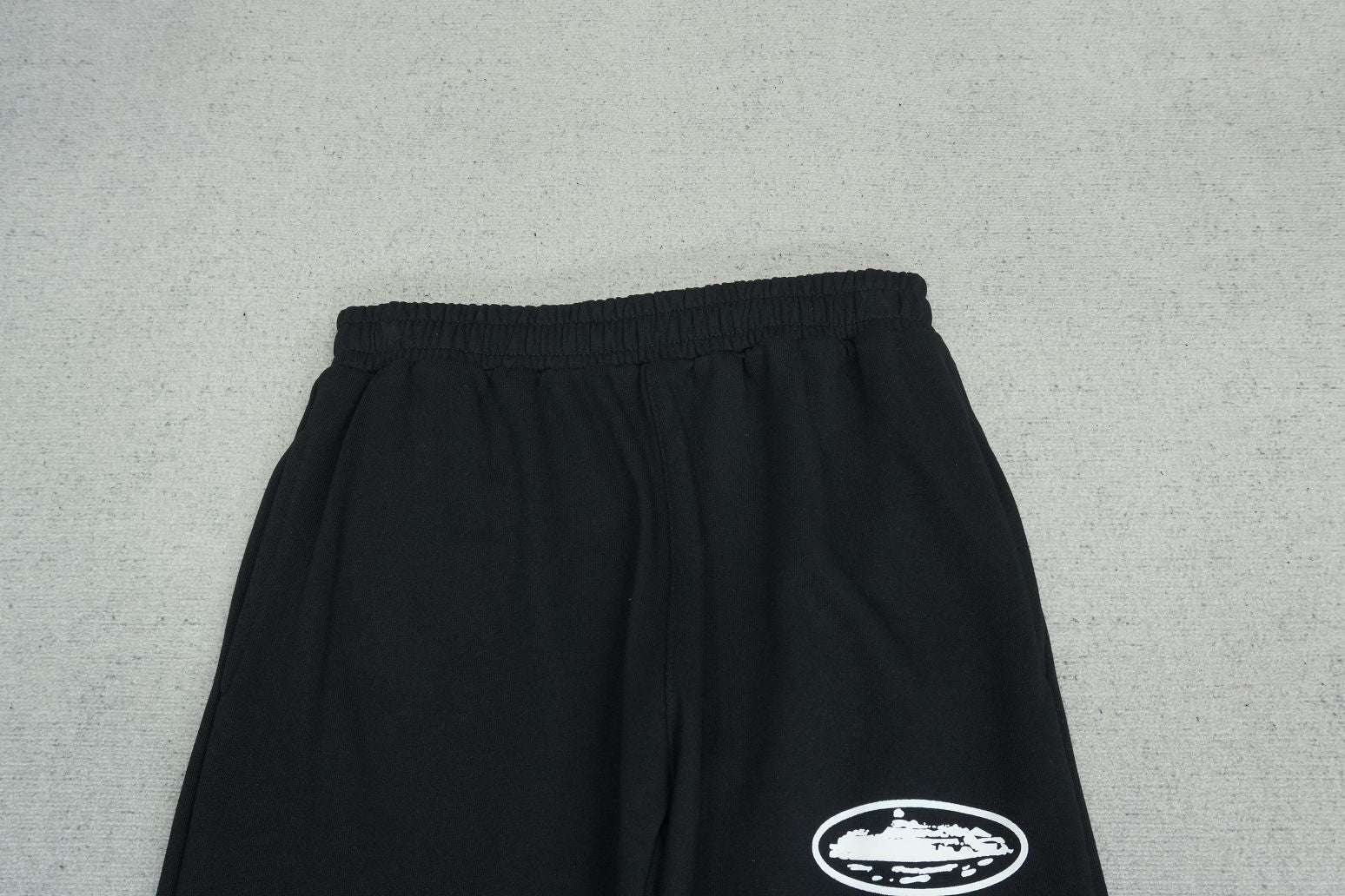 C - SWEATPANTS
