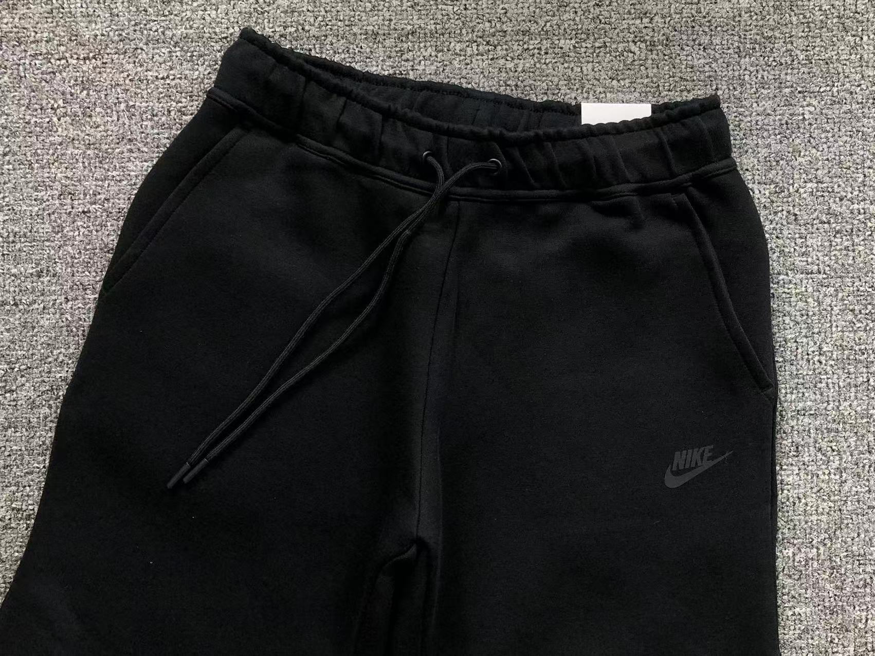 N - SHORTS